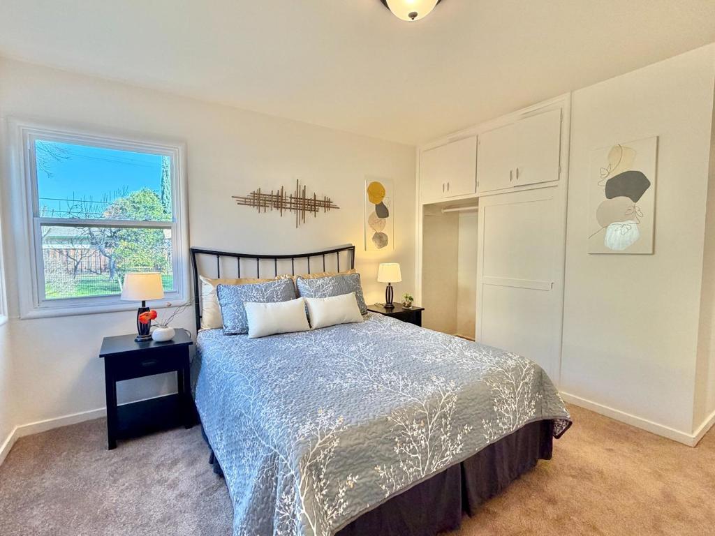 Active for sale at Sunnyvale, CA, Sunnyvale, CA CA and 1 bath