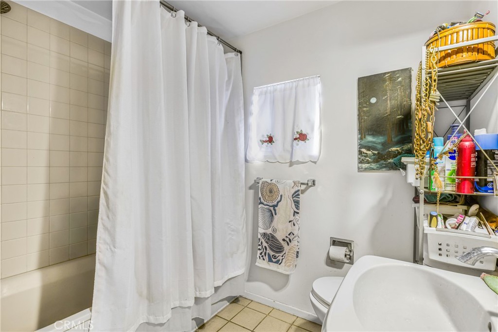 Manufactured In Park for sale at 850 W Mission Boulevard A46, Ontario CA featuring 2 beds and 2 baths