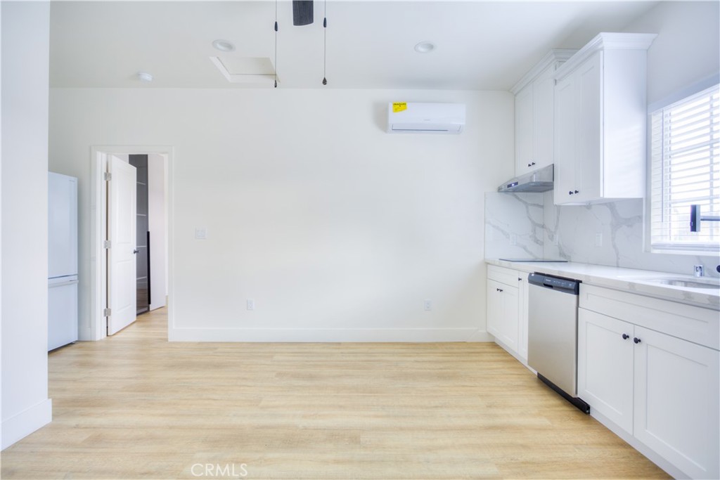 Residential Lease for rent at 2935 E Brookside Court b, Ontario CA featuring 1 bed and 1 bath