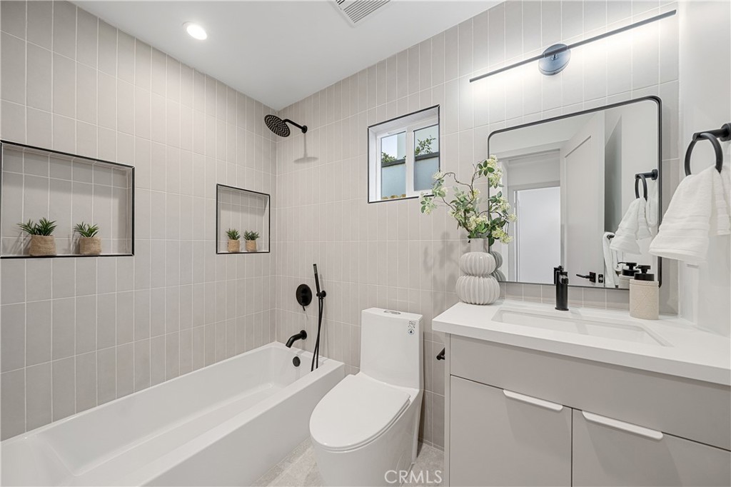 Residential for sale at 4021 Beethoven, Los Angeles CA featuring 4 beds and 3 baths