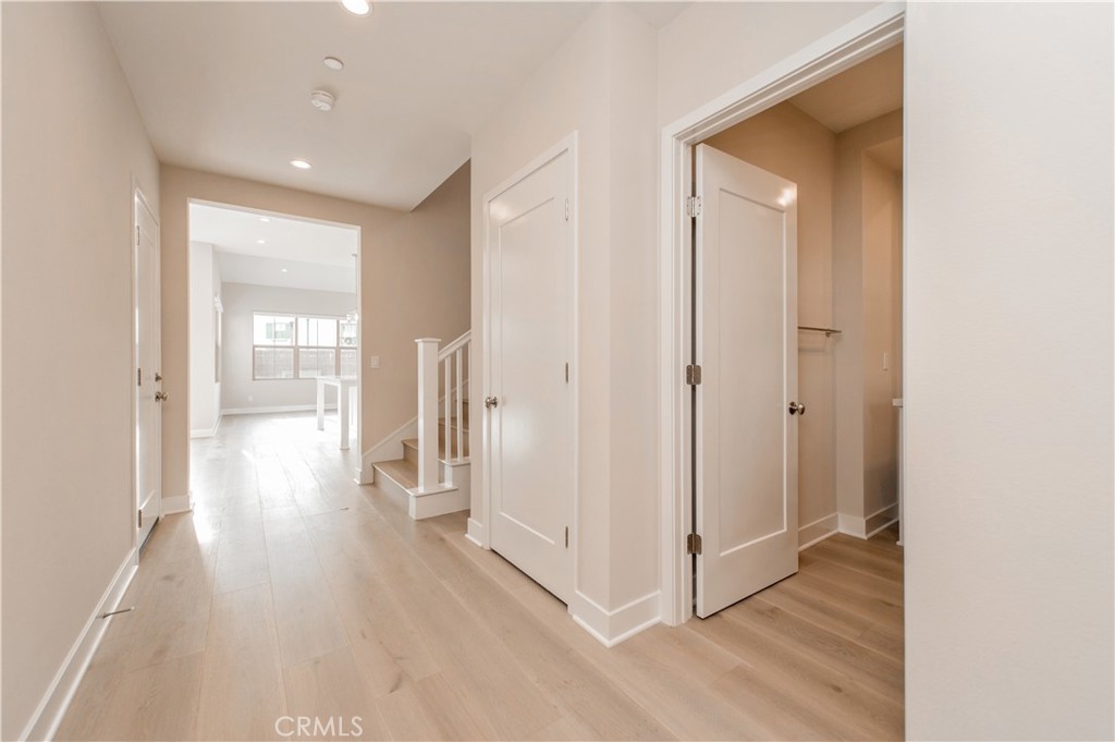 Residential Lease for rent at 128 Rimstone, Irvine CA featuring 3 beds and 3 baths