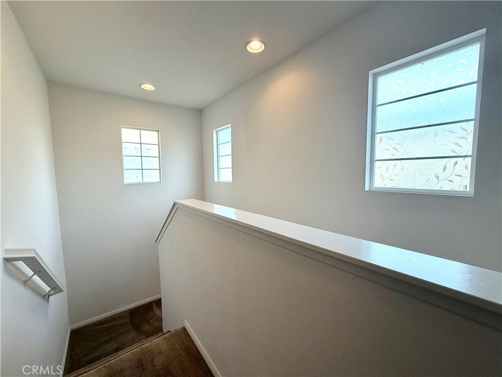 Residential Lease for rent at 37390 Paseo Violeta, Murrieta CA featuring 2 beds and 3 baths