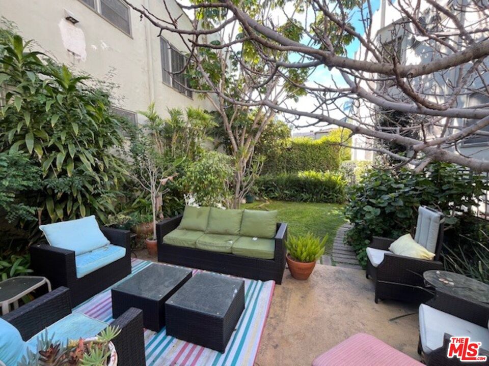 Residential Income for sale at 1040 S Longwood Avenue, Los Angeles CA featuring 10 beds and 8 baths
