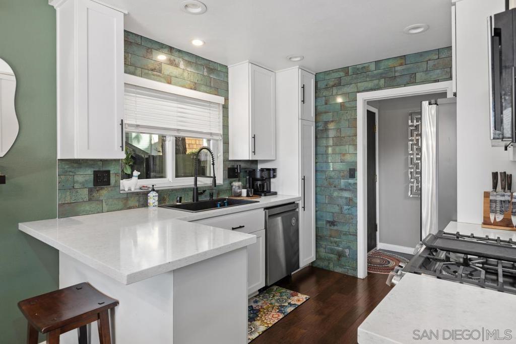 Residential for sale at 1550 CACTUSRIDGE ST., San Diego CA featuring 3 beds and 2 baths