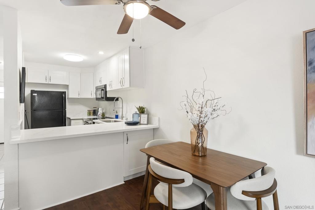 Residential for sale at 5606 Caminito Roberto, San Diego CA featuring 2 beds and 2 baths