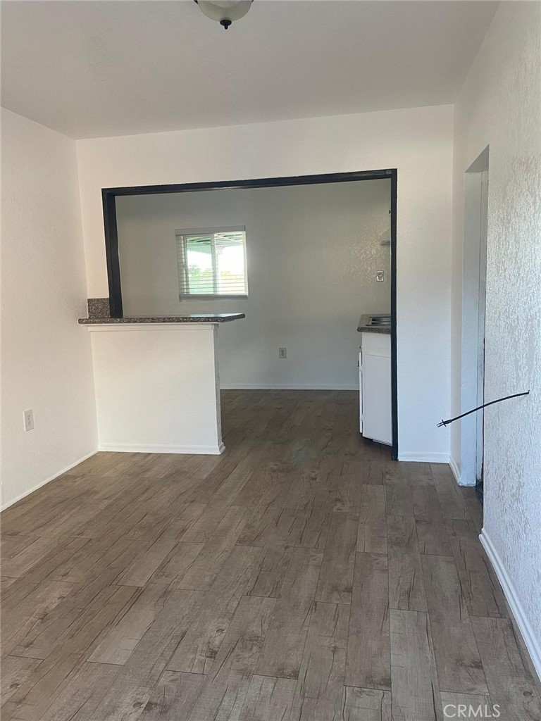 Residential Lease for rent at 579 S Iris Avenue, Rialto, San Bernardino County CA featuring 1 bed and 1 bath