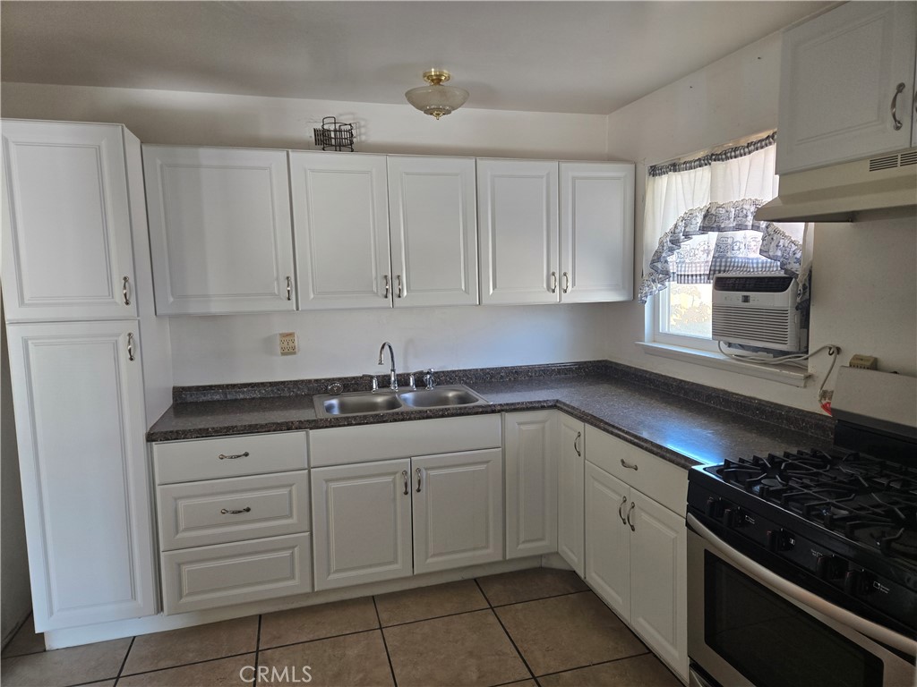 Residential for sale at 6163 Sun Court, 29 Palms CA featuring 3 beds and 1 bath