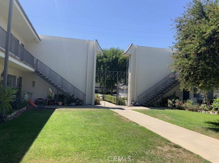 Residential Lease for rent at 429 Fairview Avenue 1, Arcadia CA featuring 2 beds and 2 baths