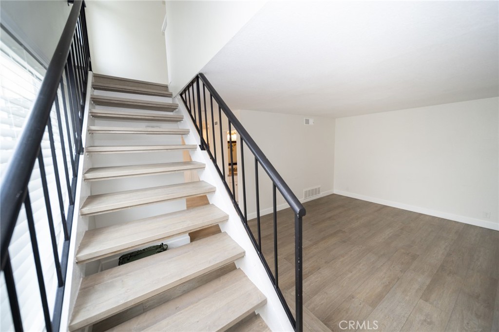 Residential Lease for rent at 26283 Via Roble, Mission Viejo CA featuring 2 beds and 2 baths