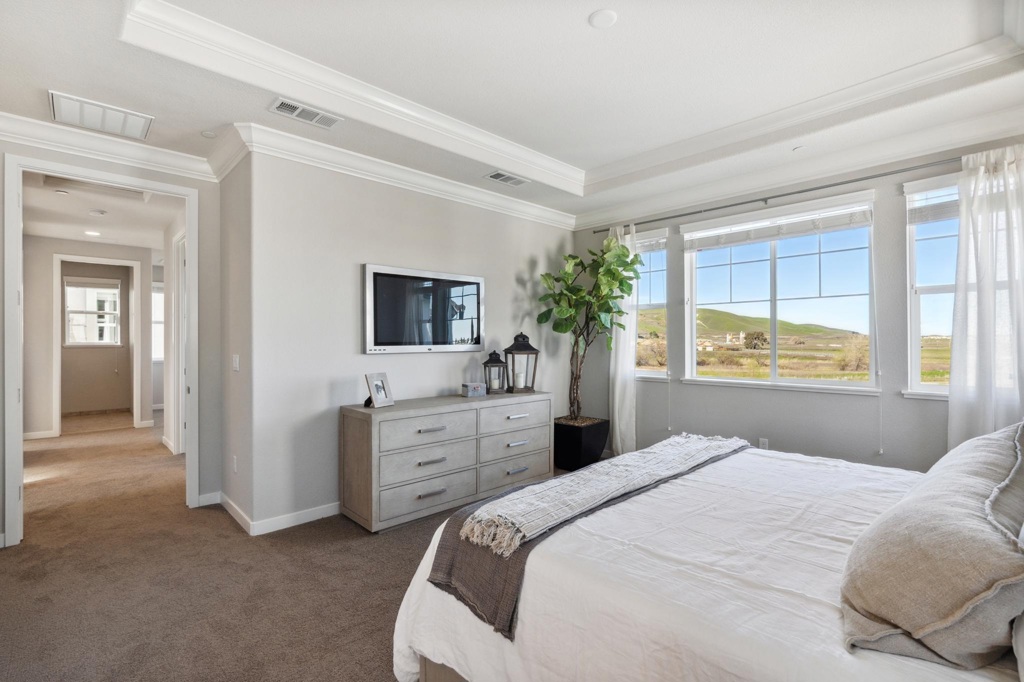 Residential for sale at 1476 Monument Ln, Fairfield CA featuring 4 beds and 3 baths