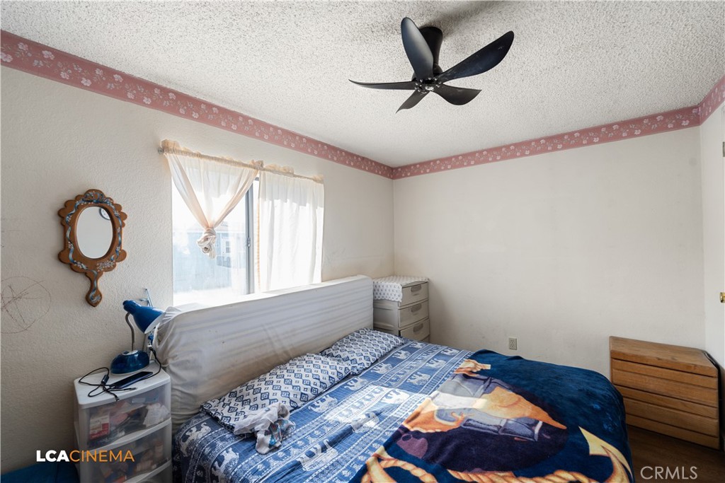 Manufactured In Park for sale at 14035 Rosedale 134, Bakersfield CA featuring 4 beds and 3 baths