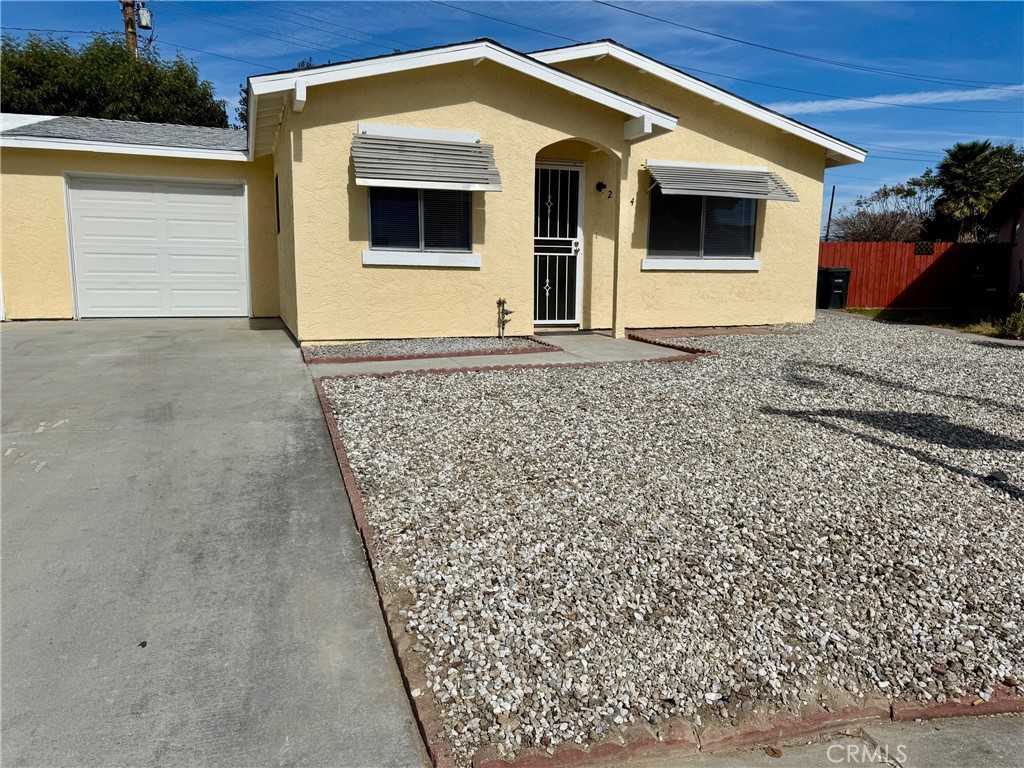 Residential for sale at 2124 San Padre, Hemet CA featuring 2 beds and 1 bath