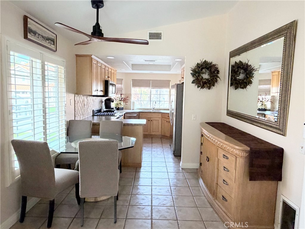 Residential for sale at 11 Dewberry, Rancho Santa Margarita CA featuring 3 beds and 2 baths