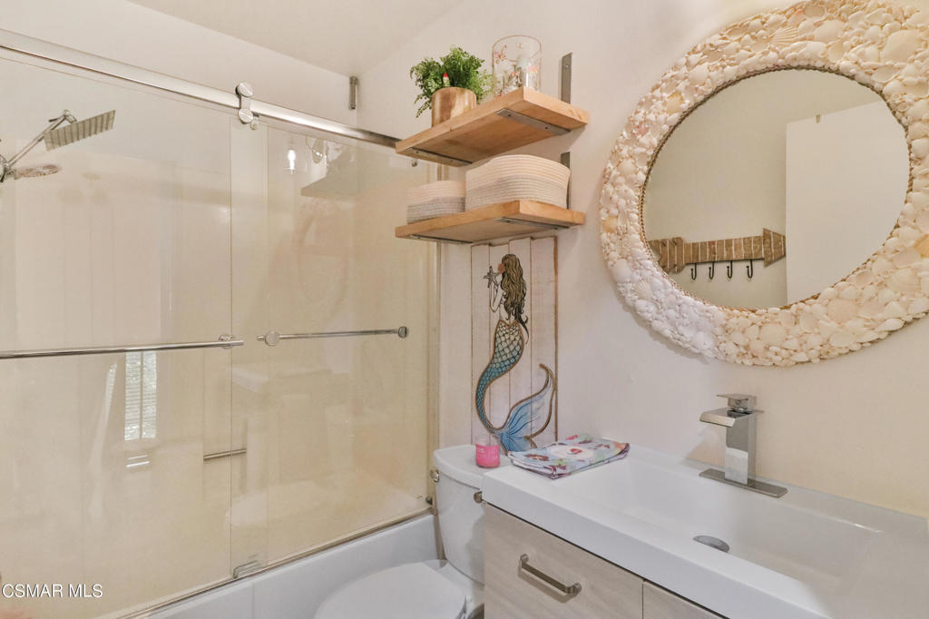 Residential Lease for rent at 15155 Marquette Street A, Moorpark CA featuring 3 beds and 3 baths