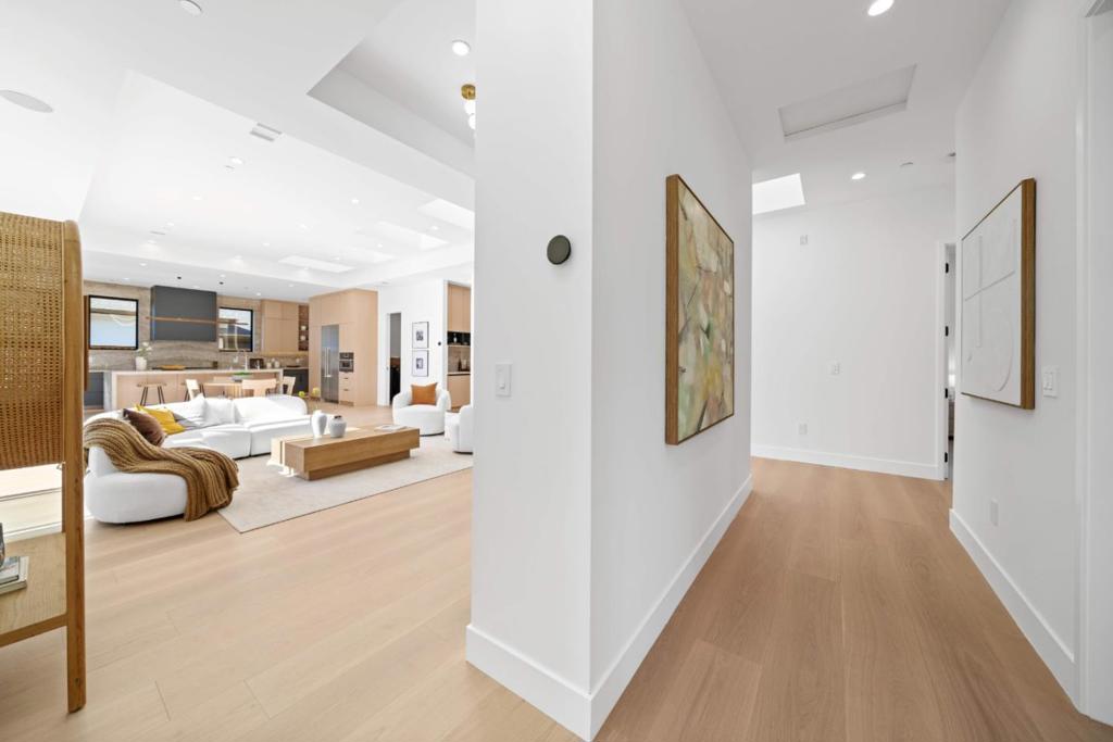 Active for sale at Mountain View, CA, Mountain View, CA CA and 5 baths