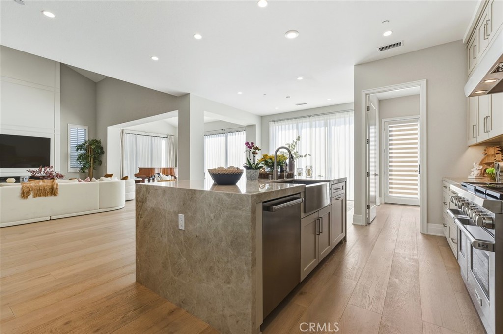 Residential for sale at 139 Prestigo, Irvine CA featuring 4 beds and 5 baths