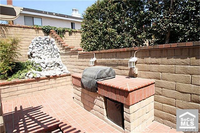 Residential Lease for rent at 24301 Cardinal Place, Lake Forest CA featuring 3 beds and 2 baths