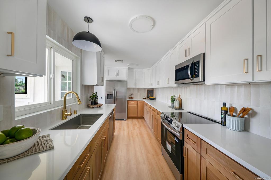 Residential for sale at 1505 Highgrove Drive, Escondido CA featuring 3 beds and 2 baths