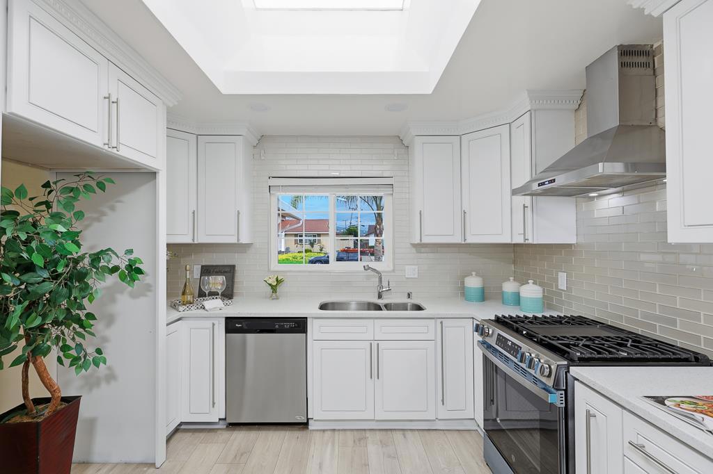 Residential for sale at 297 Goldenrain Avenue, Fremont CA featuring 3 beds and 2 baths