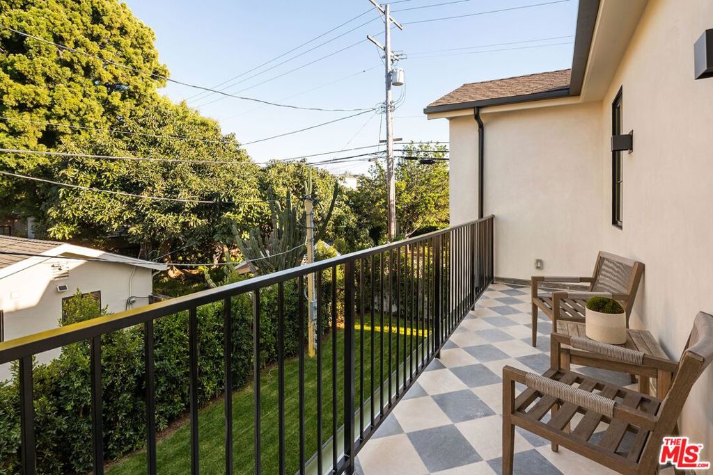 Residential for sale at 3662 Stoner Avenue, Los Angeles CA featuring 5 beds and 5 baths