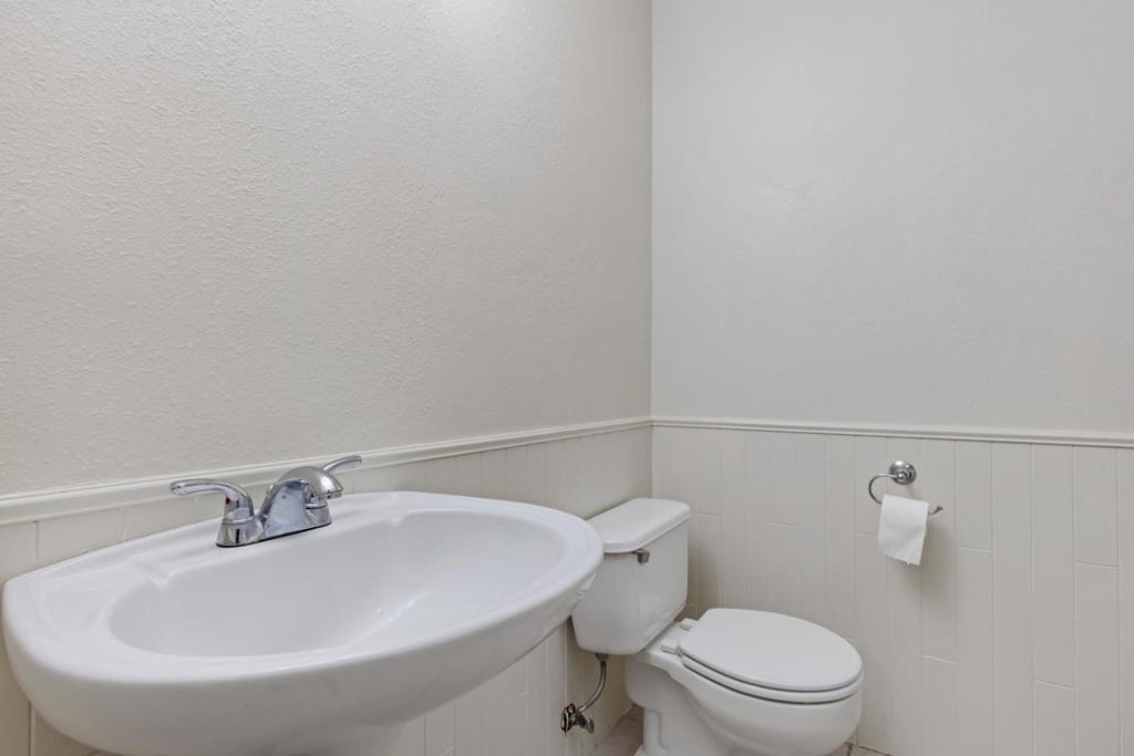 Residential for sale at 6001 Joaquin Murieta Avenue C, Newark CA featuring 3 beds and 3 baths