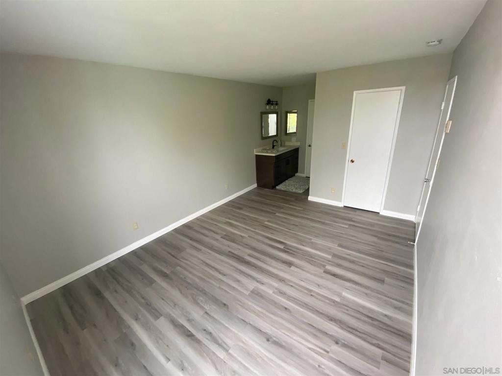 Residential Lease for rent at 6930 Hyde Park Dr 304, San Diego CA featuring 1 bed and 1 bath