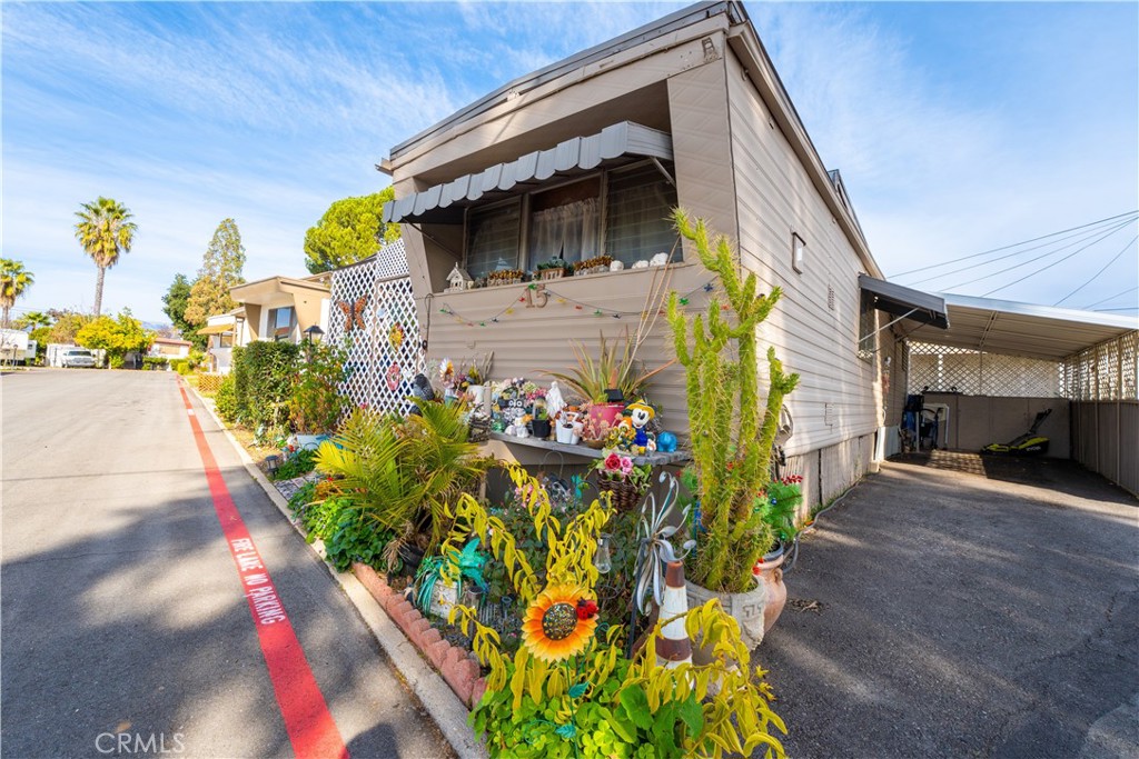 Manufactured In Park for sale at 12650 California St 15, Yucaipa CA featuring 1 bed and 1 bath