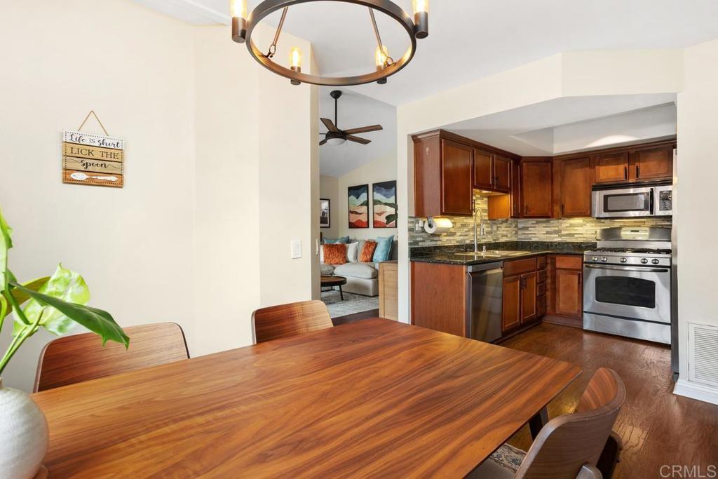 Residential Lease for rent at 102 Sea Cliff Way, Oceanside CA featuring 2 beds and 2 baths