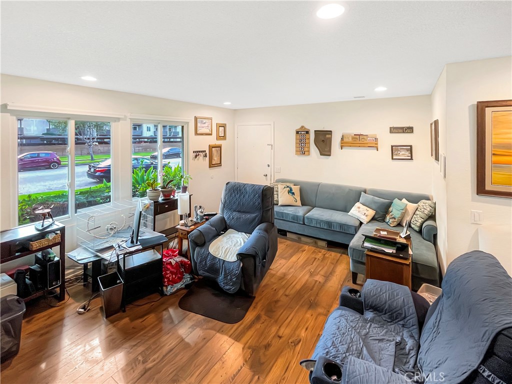 Residential for sale at 3721 Ketch A, Oxnard CA featuring 3 beds and 2 baths