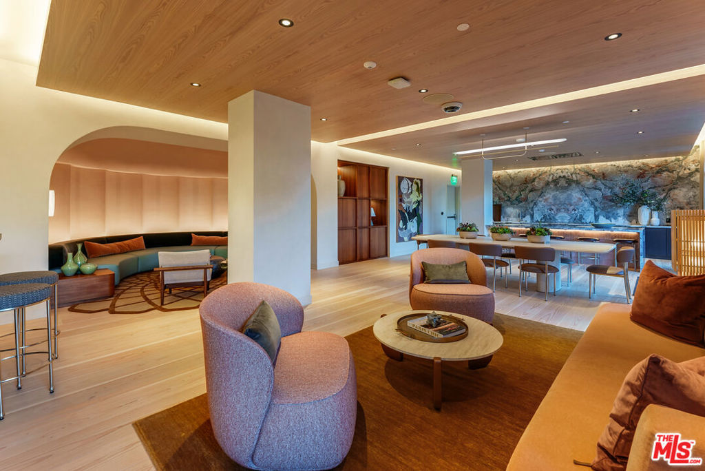 Residential Lease for rent at 700 Broadway PH 801, Santa Monica CA featuring 3 beds and 3 baths