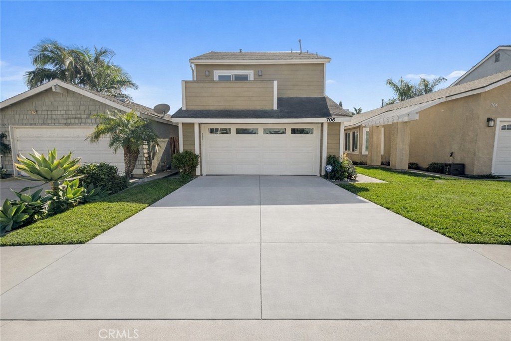 Residential for sale at 706 Oceanhill, Huntington Beach CA featuring 3 beds and 3 baths