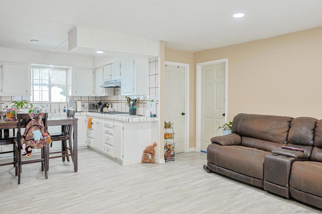 Manufactured In Park for sale at 200 Olive Ave 101, Vista CA featuring 4 beds and 2 baths