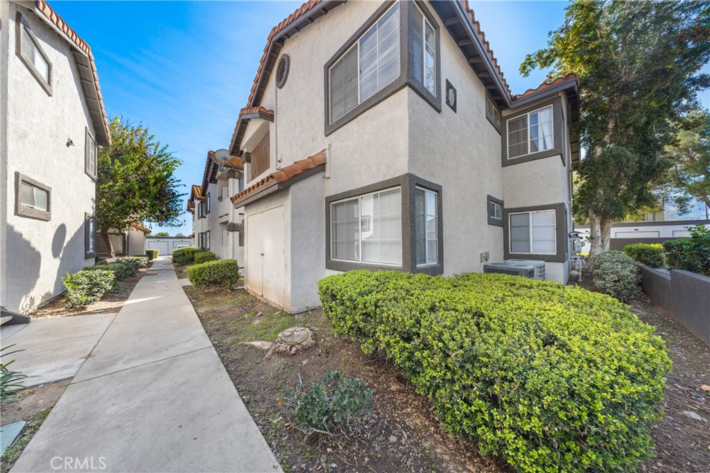 Residential for sale at 16377 Lakeshore 6K, Lake Elsinore CA featuring 2 beds and 3 baths