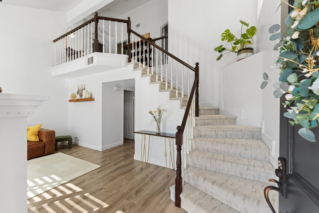 Residential for sale at 39 Songbird Ln, Aliso Viejo CA featuring 3 beds and 3 baths