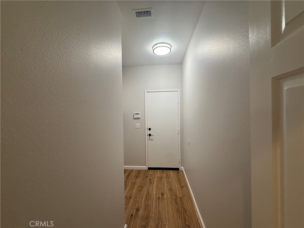 Residential Lease for rent at 37763 Amber, Murrieta CA featuring 3 beds and 2 baths