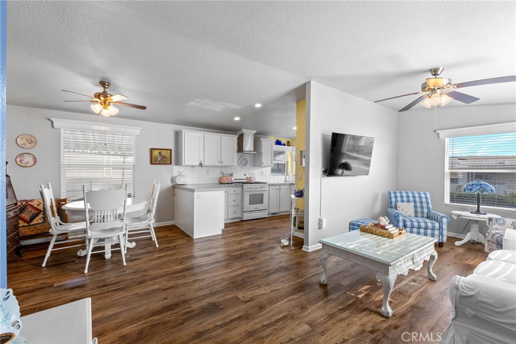 Manufactured In Park for sale at 22221 Bloomfield 11, Cypress CA featuring 2 beds and 2 baths