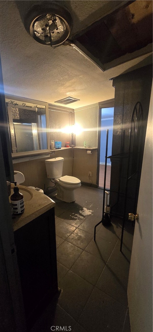 Residential for sale at 44627 Beech, Lancaster CA featuring 3 beds and 1 bath