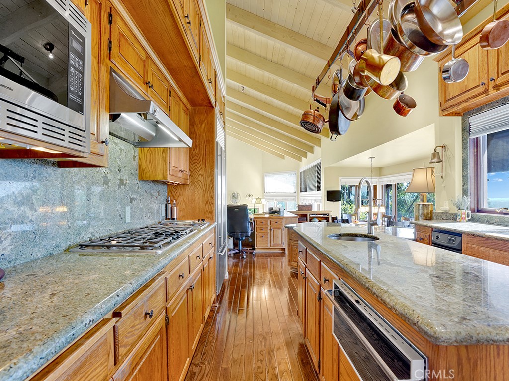 Residential for sale at 10841 Hideaway, North Tustin CA featuring 4 beds and 5 baths