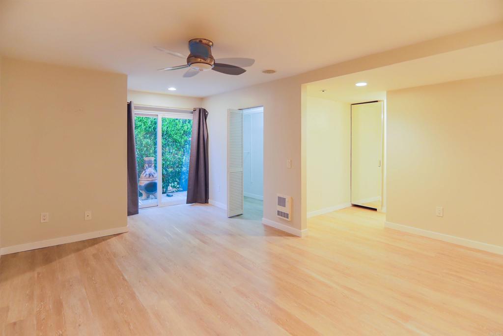 Residential Lease for rent at 307 shoemaker ln, Solana Beach CA featuring 2 beds and 3 baths