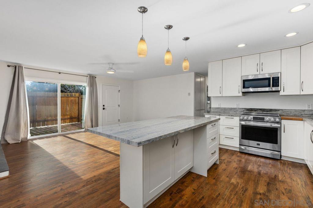 Residential for sale at 401 Requeza St F1, Encinitas CA featuring 2 beds and 1 bath