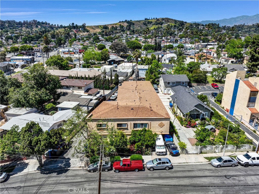 Residential Income for sale at 5005 Axtell, Los Angeles CA