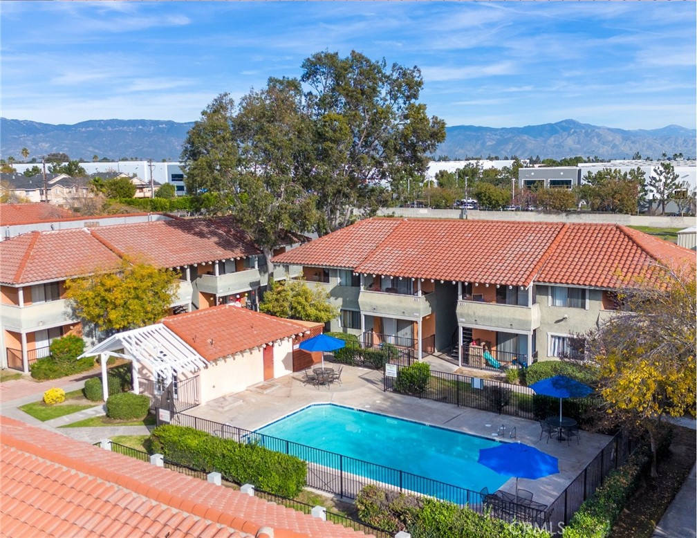 Residential Income for sale at 1531 W Rialto, Rialto CA