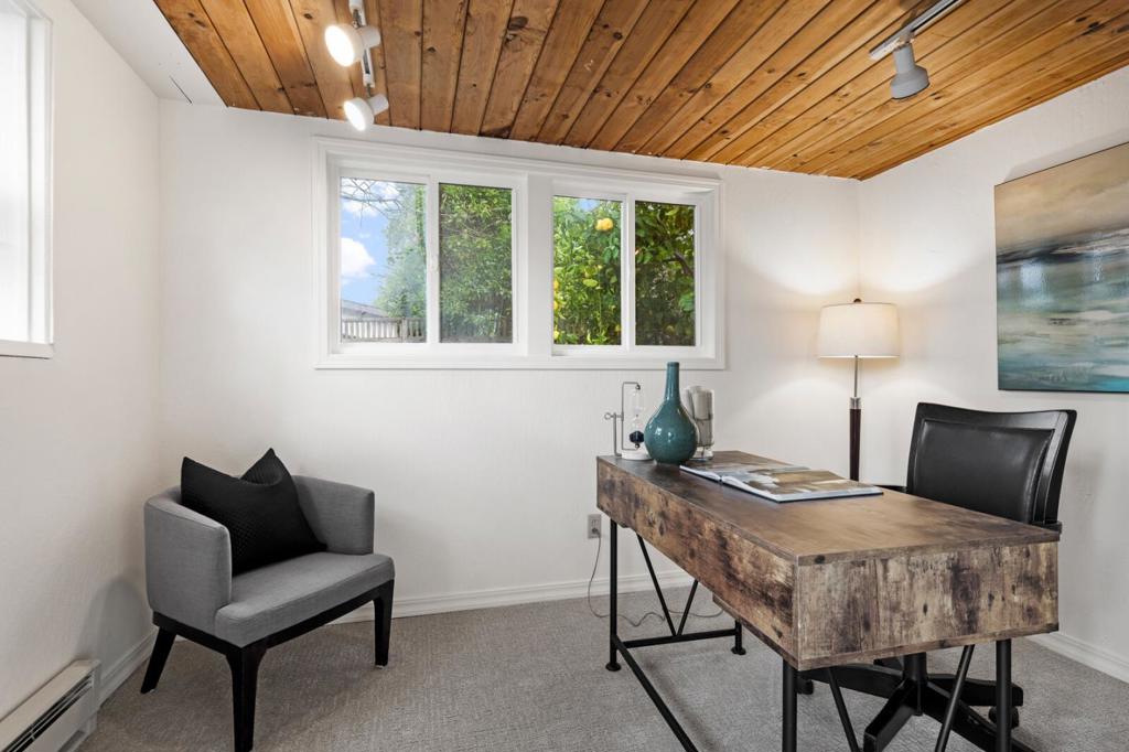 Residential for sale at 3866 Corina Way, Palo Alto CA featuring 3 beds and 2 baths