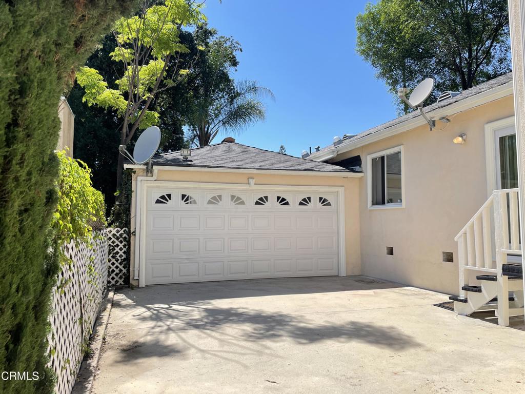 Residential Lease for rent at 4439 Alta Canyada Road, La Canada Flintridge CA featuring 3 beds and 3 baths