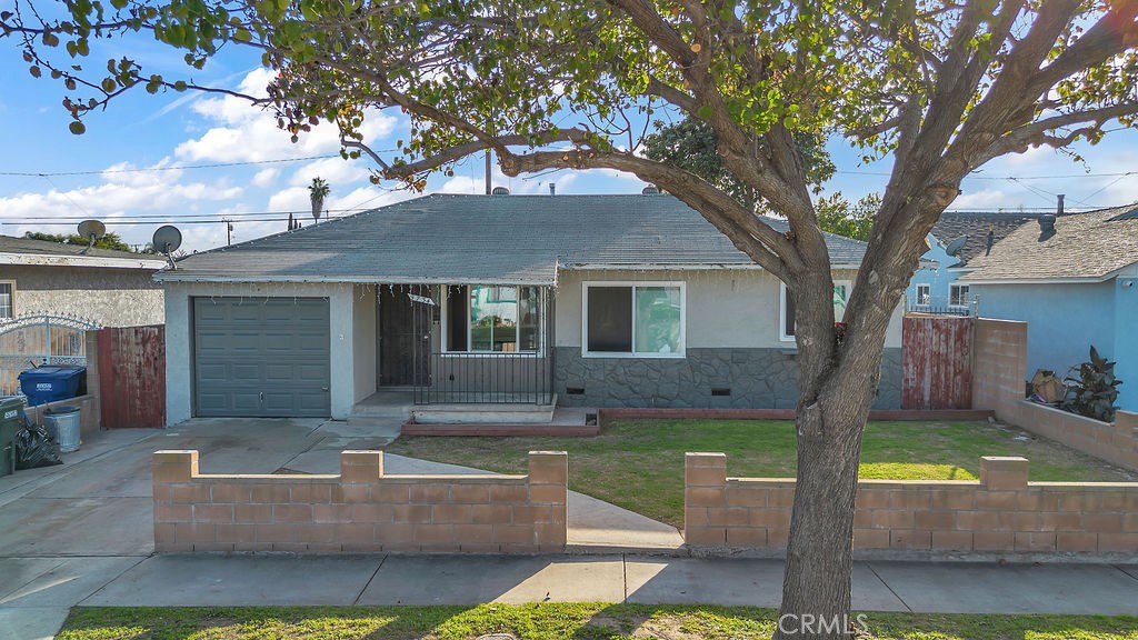Residential for sale at 9734 Terradell, Pico Rivera CA featuring 4 beds and 2 baths