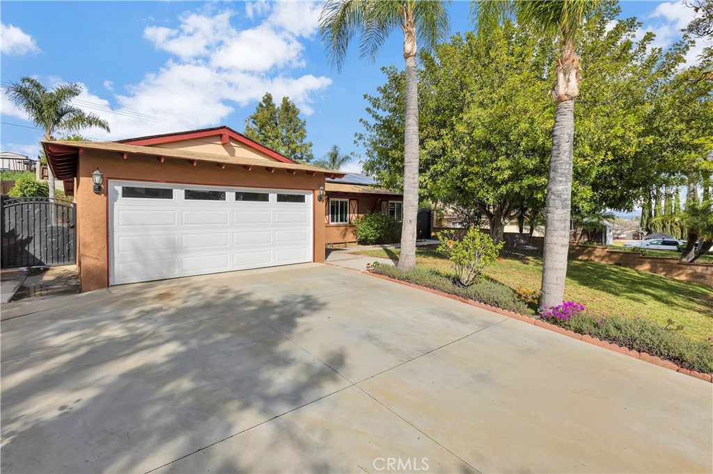 Residential for sale at 2242 Rainbow Ridge, Corona CA featuring 4 beds and 2 baths
