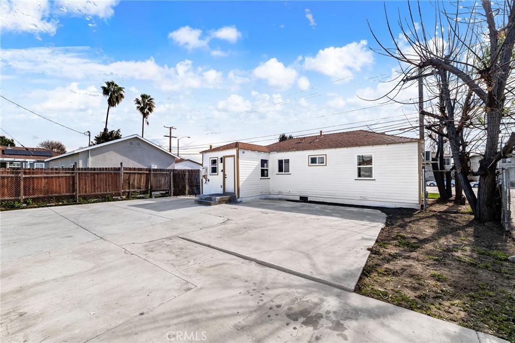 Residential for sale at 1095 E Phillips, Pomona CA featuring 2 beds and 1 bath