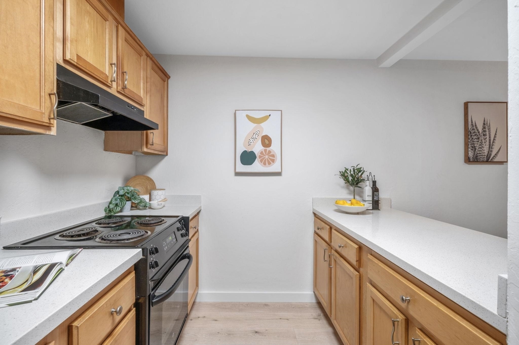 Residential for sale at 3751 Harrison St 102, Oakland CA featuring 1 bed and 1 bath