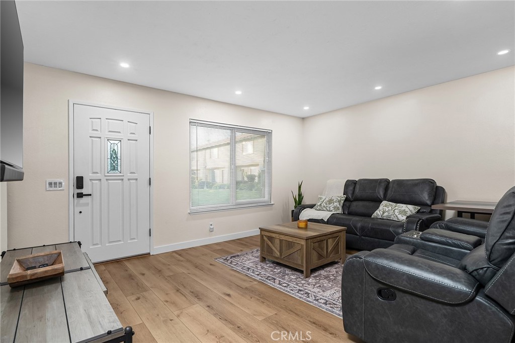 Residential for sale at 1261 Parque Dr, Chico CA featuring 3 beds and 2 baths