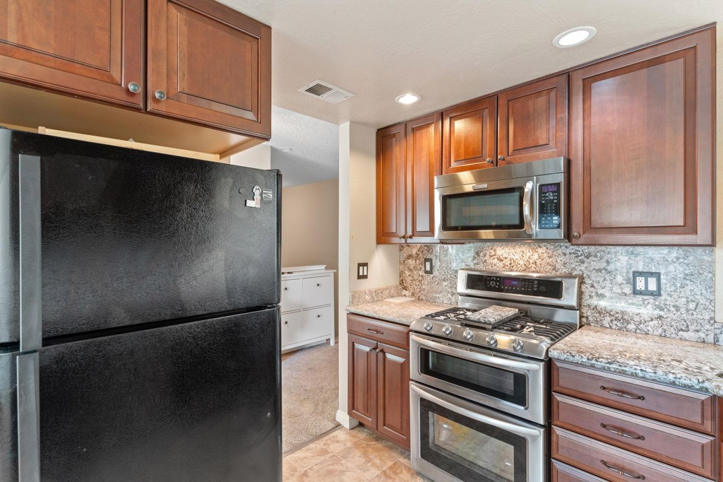 Residential for sale at 33 Selena Ct, Antioch CA featuring 3 beds and 3 baths